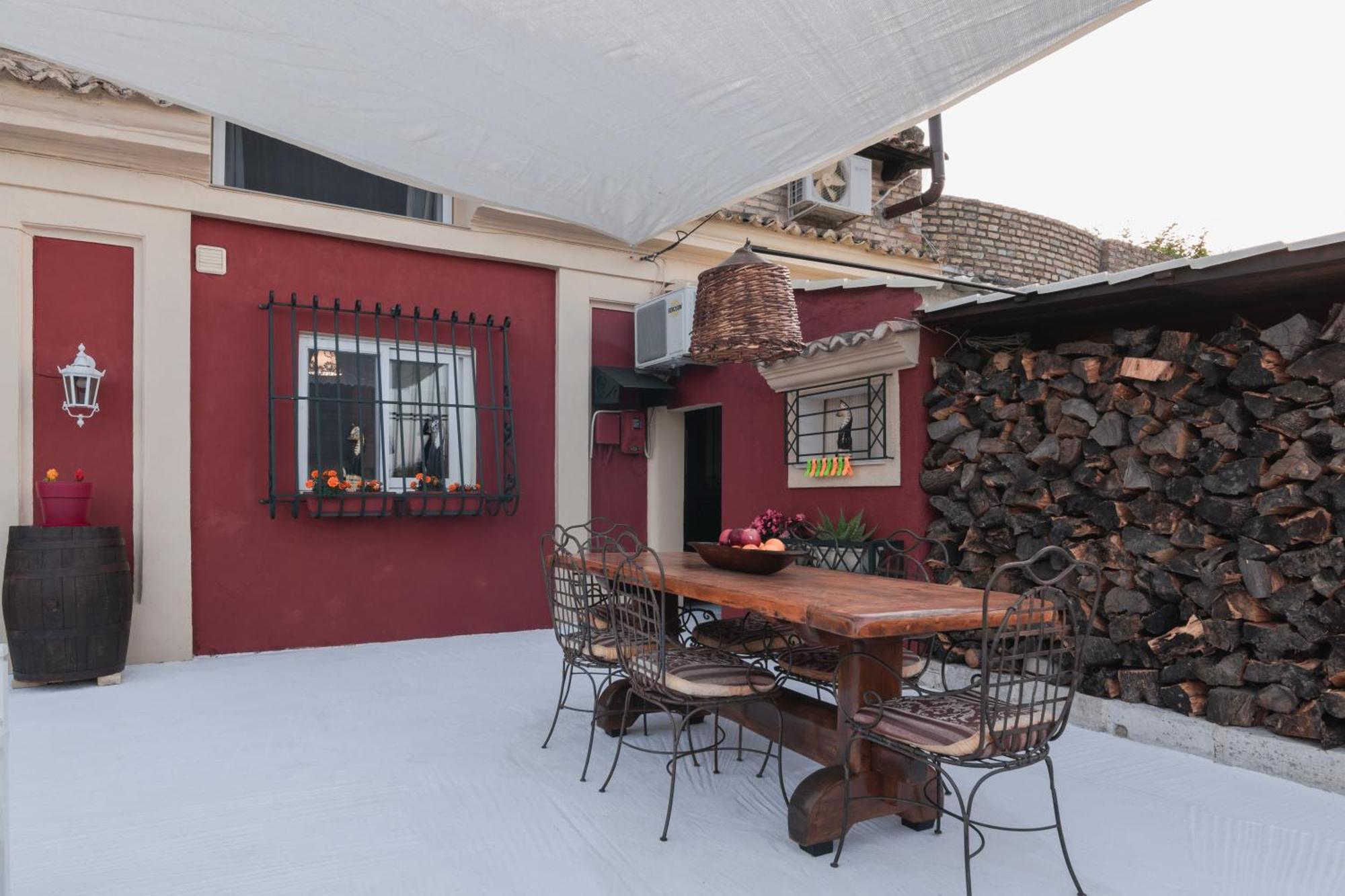 Zoe's Yard Family Summer House At Mon Repos Ferienhaus