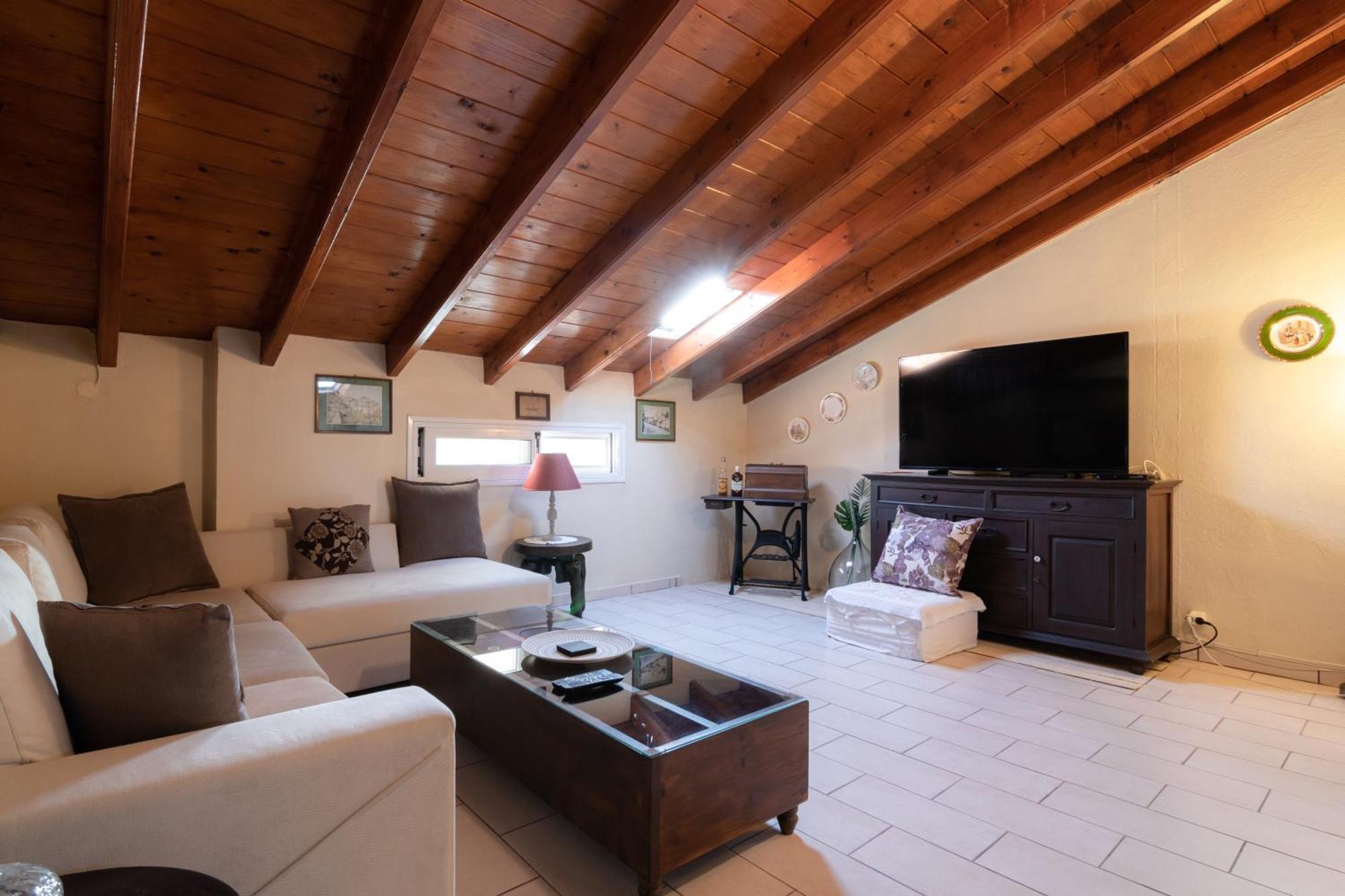 Holiday home Zoe's Yard Family Summer House At Mon Repos
